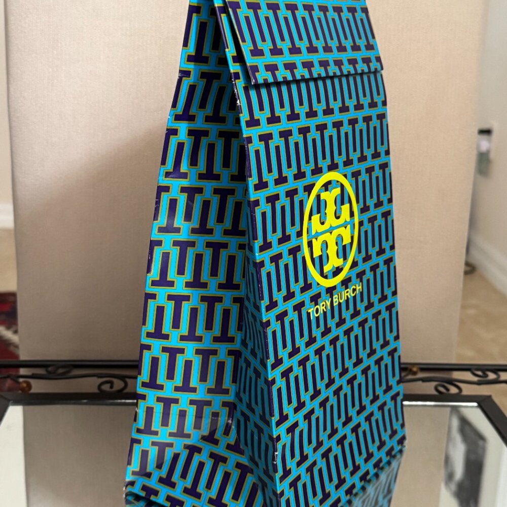 Tory Burch gift bags set of 5 New never used - Picture 3 of 7